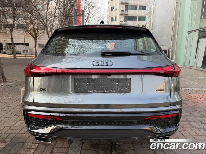 Audi Q5 2025 из KR, фото 3