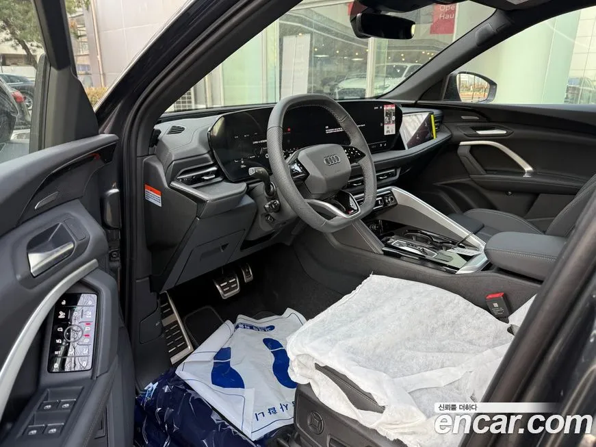 Audi Q5 2025 из KR, фото 7