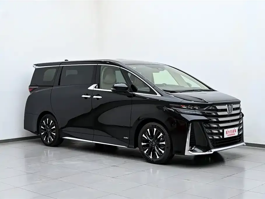 Toyota Vellfire — фото 2