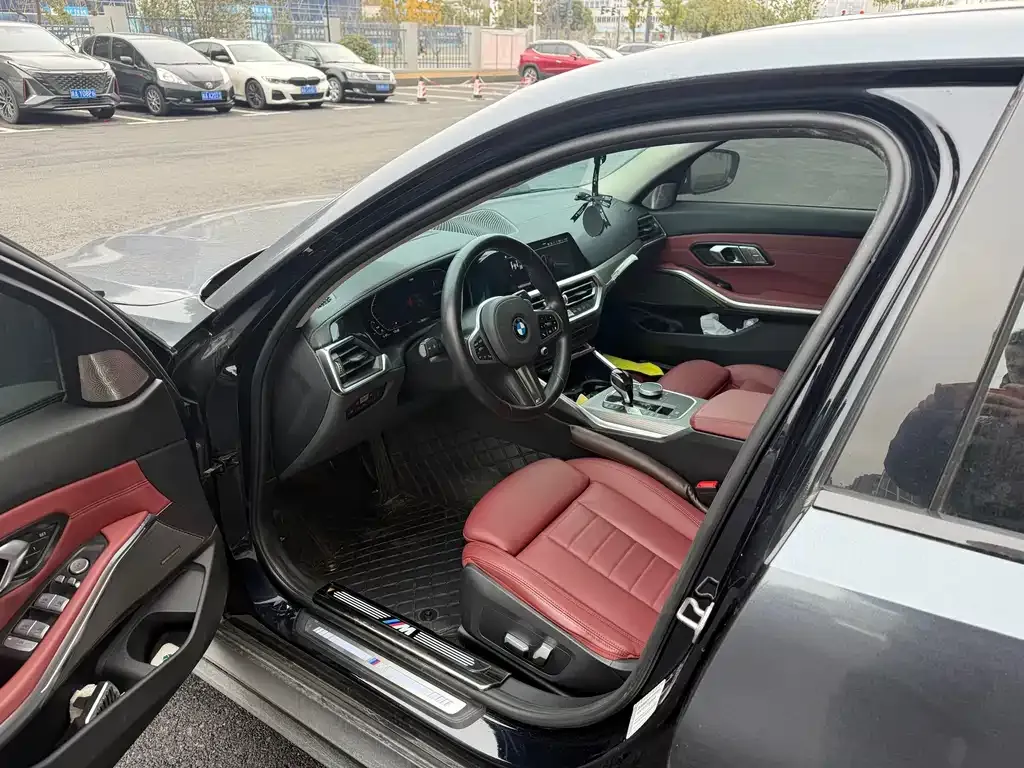 BMW 3 Series 2021 из CN, фото 7