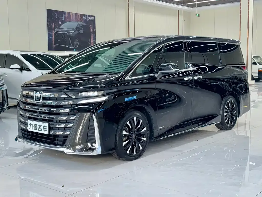Toyota Vellfire 2024 из CN, фото 1