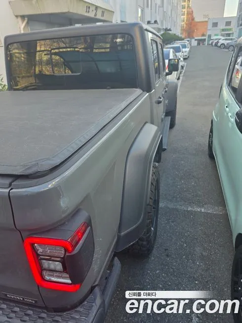 Jeep Gladiator 2022 из KR, фото 10