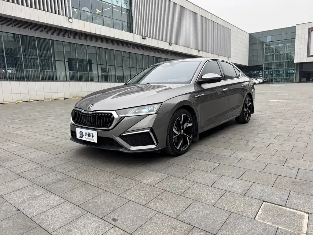 Skoda Octavia 2022 из CN, фото 1