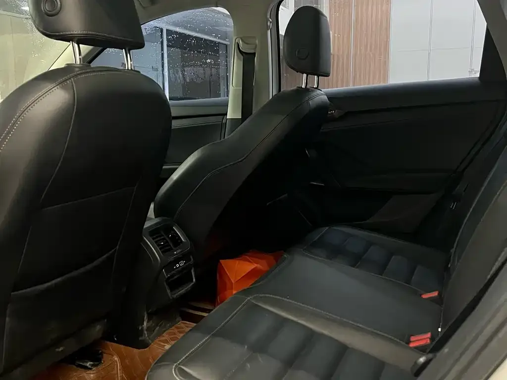 Volkswagen Tharu 2022 из CN, фото 4