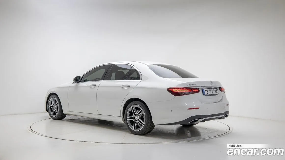Mercedes-Benz E-Class 2023 из KR, фото 3