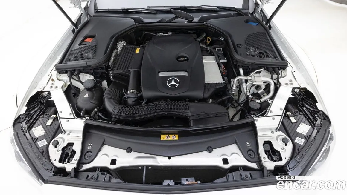 Mercedes-Benz E-Class 2023 из KR, фото 9