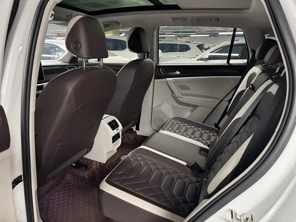 Volkswagen Tayron 2022 из CN, фото 7