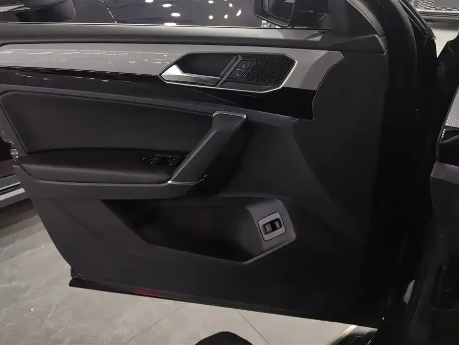 Volkswagen Tayron 2022 из CN, фото 8