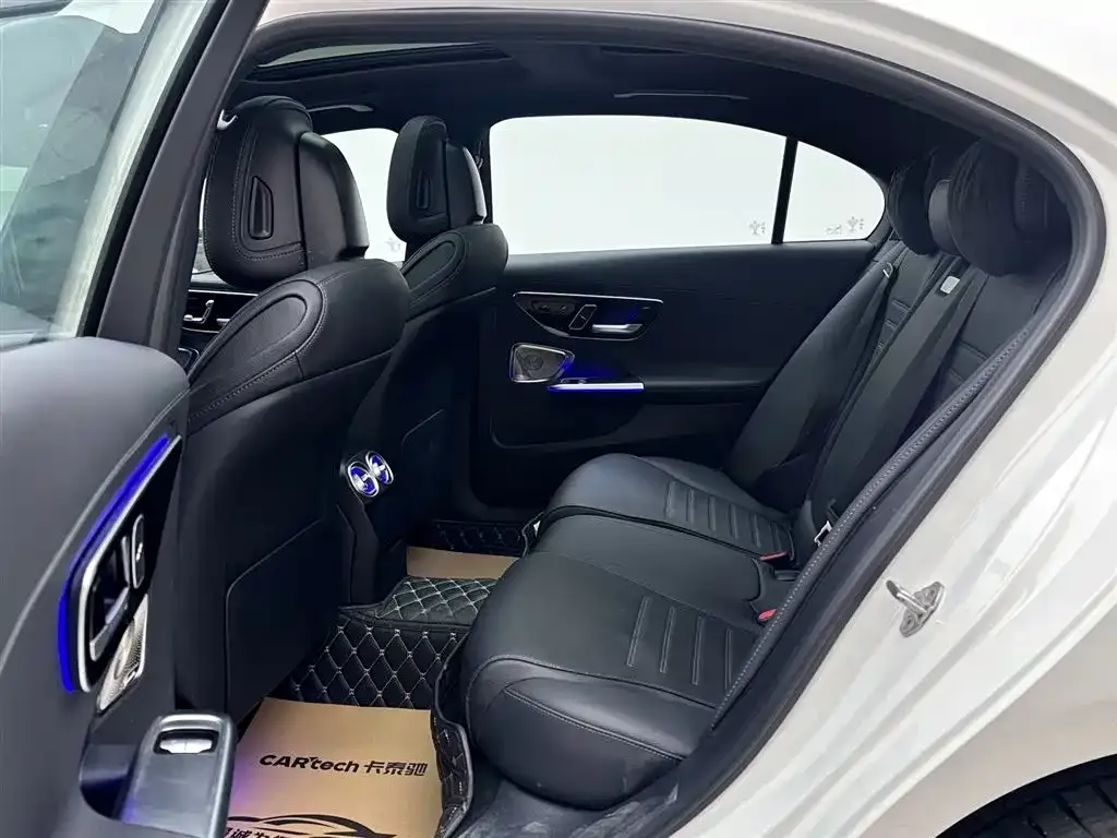 Mercedes-Benz C-Class 2023 из CN, фото 10