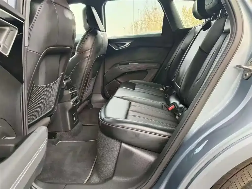 Audi Q4 e-tron 2024 из CN, фото 2