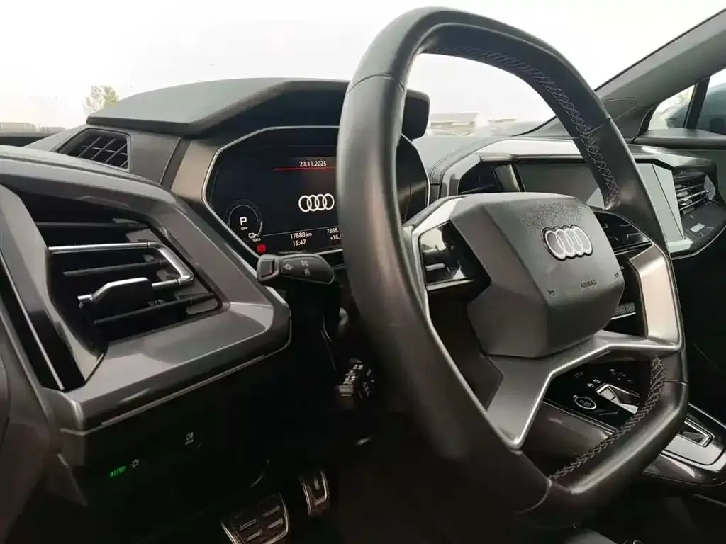 Audi Q4 e-tron 2024 из CN, фото 3