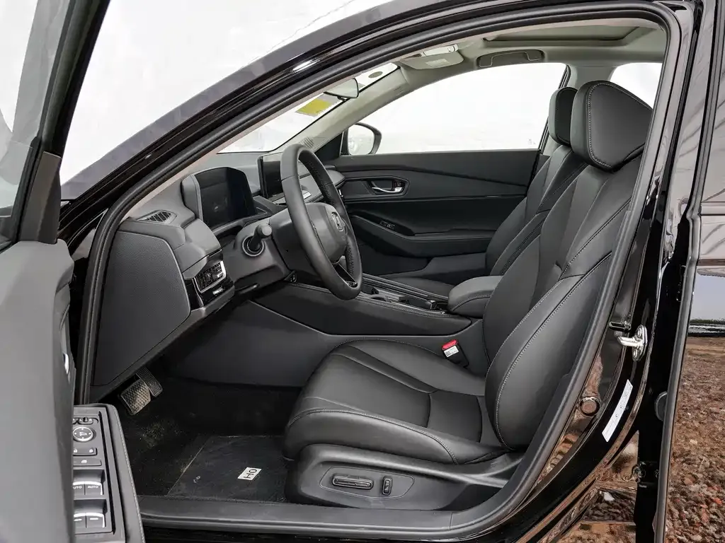 Honda Inspire 2024 из CN, фото 2
