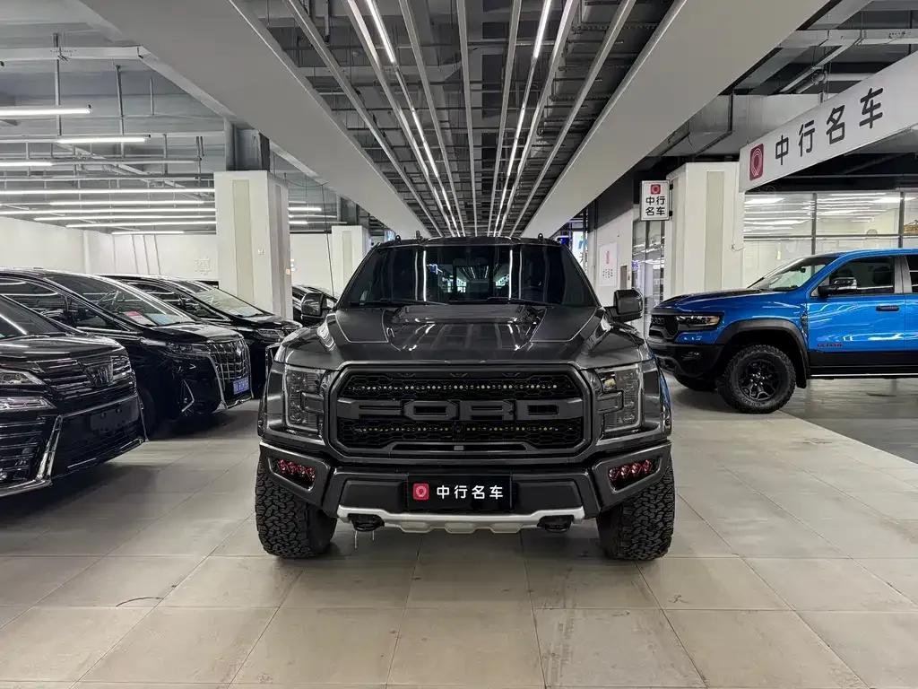 Ford F-150 Raptor