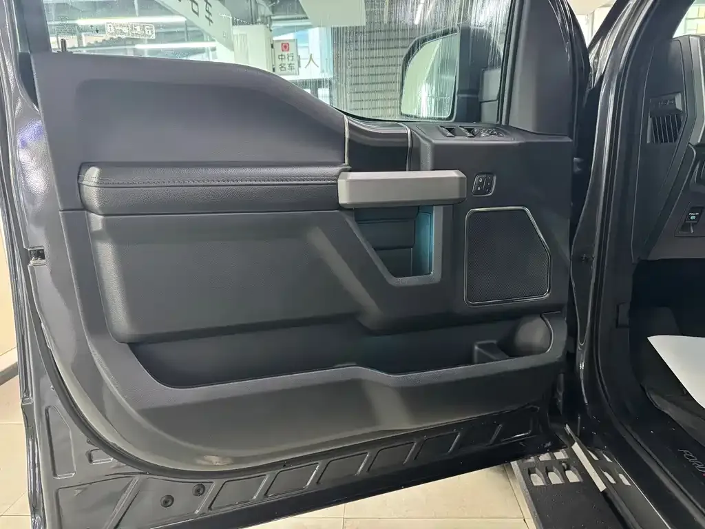 Ford F-150 Raptor 2021 из CN, фото 10