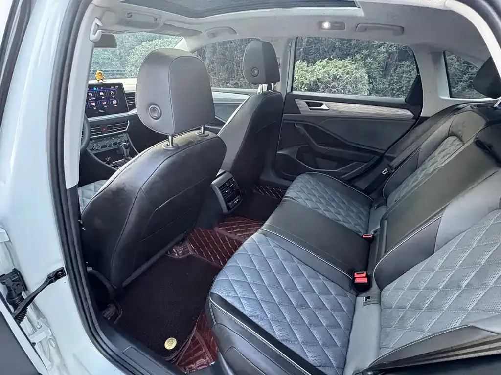 Volkswagen Sagitar 2025 из CN, фото 4