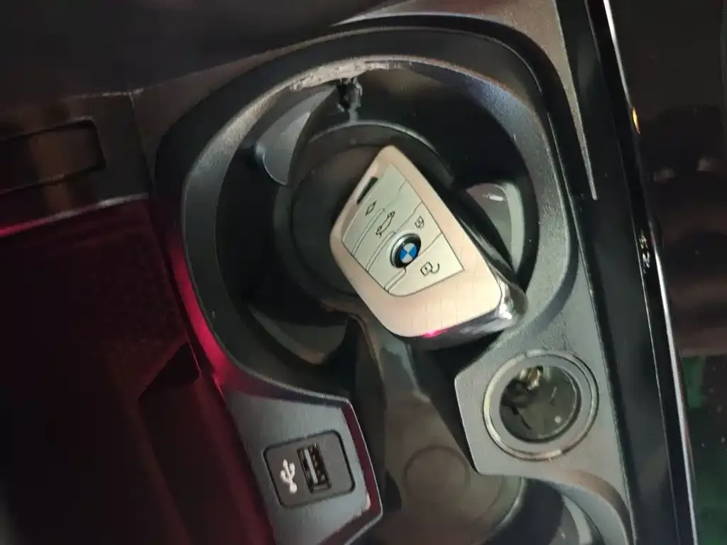BMW i3 2024 из CN, фото 3