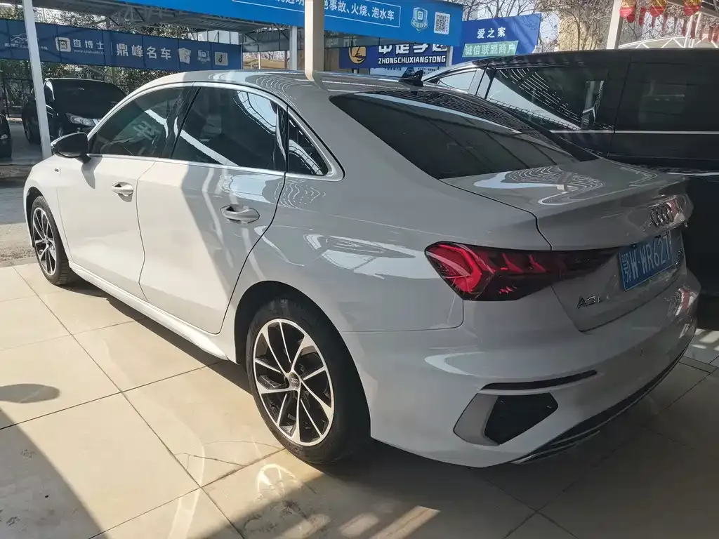 Audi A3 2023 из CN, фото 8