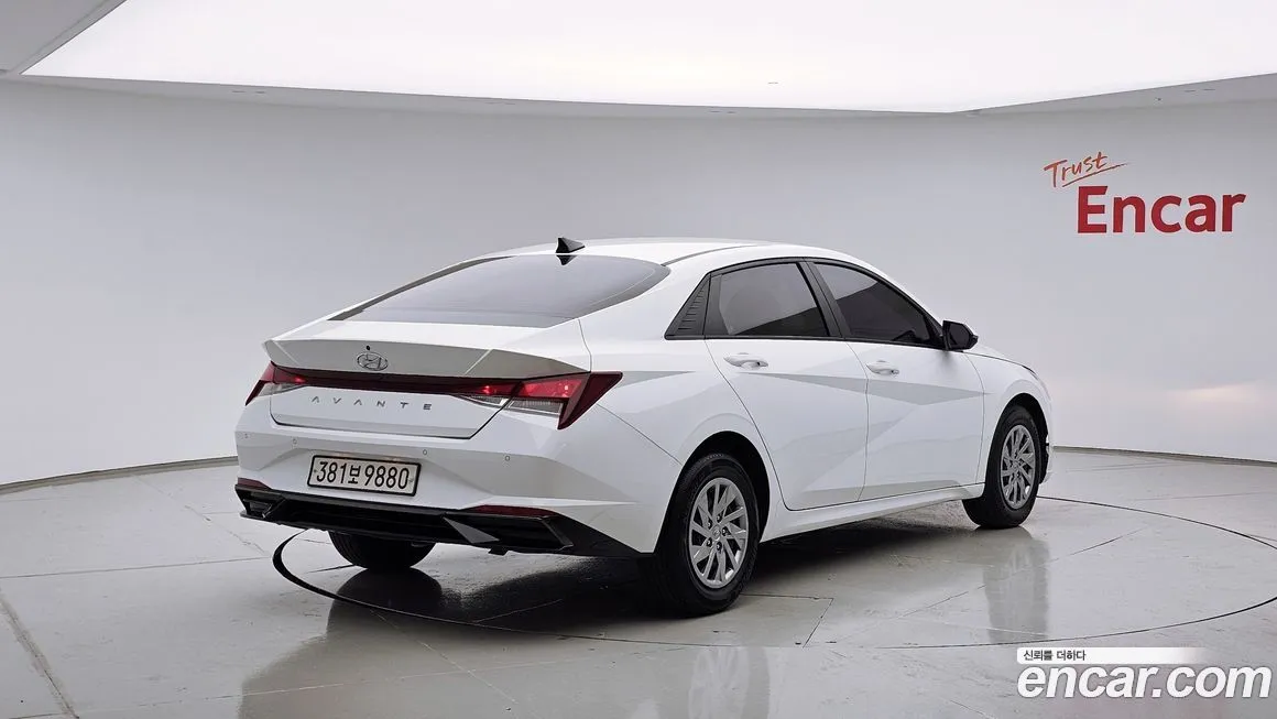 Hyundai AVANTE — фото 10