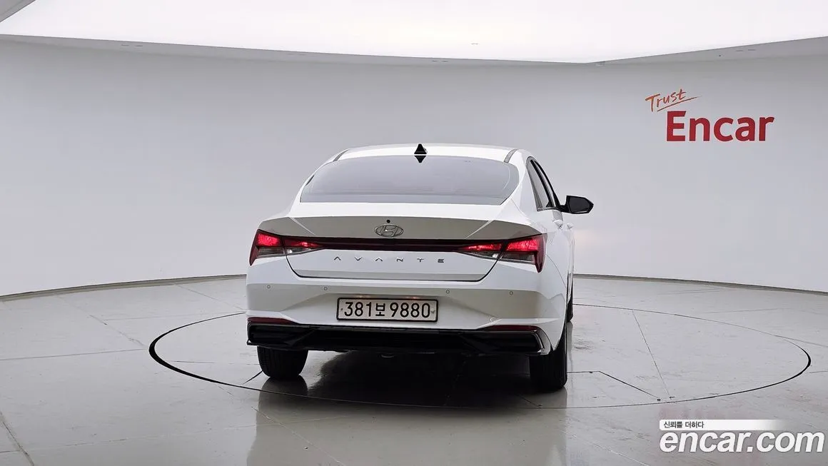Hyundai AVANTE — фото 2