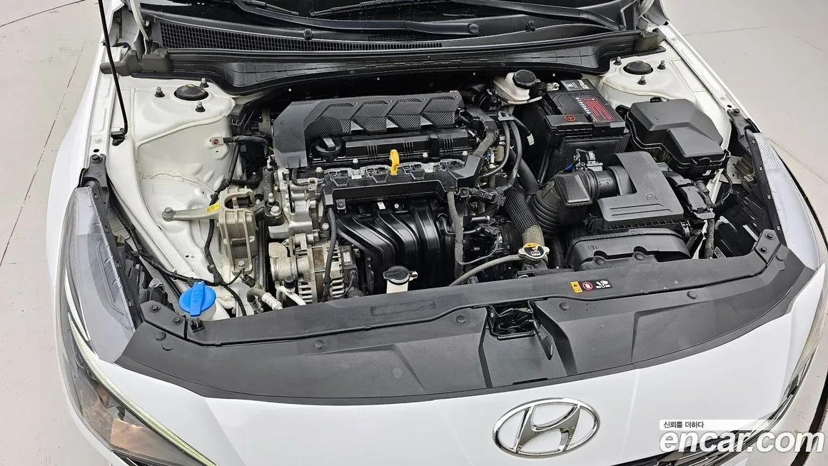 Hyundai AVANTE — фото 4