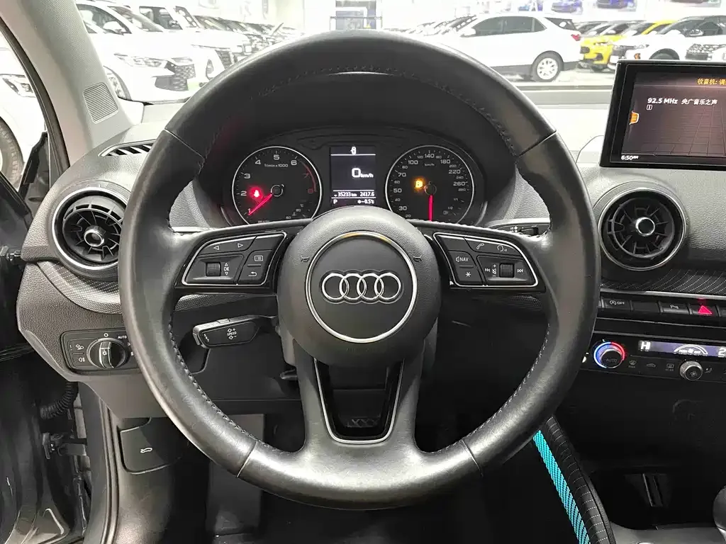 Audi Q2L 2021 из CN, фото 10
