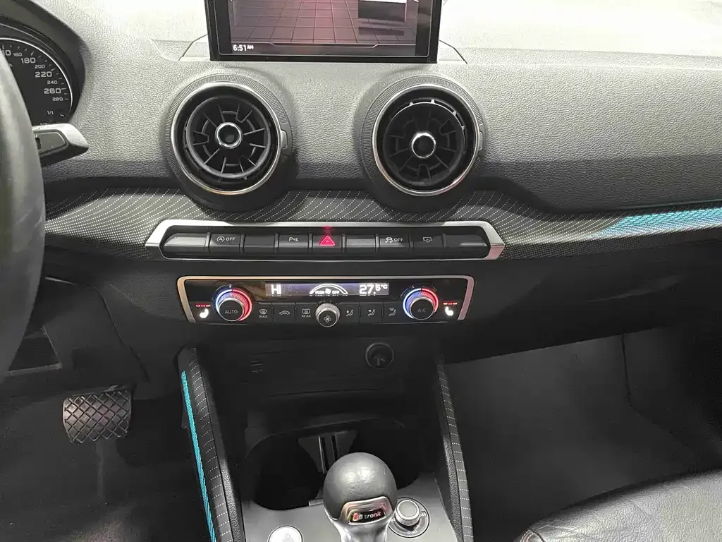 Audi Q2L 2021 из CN, фото 5