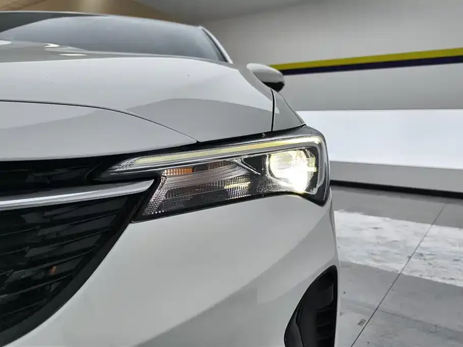 Buick Verano — фото 2