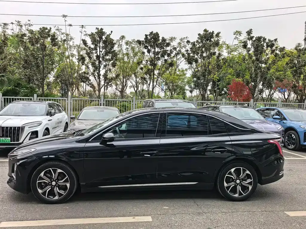 Hongqi E-QM5 2023 из CN, фото 8