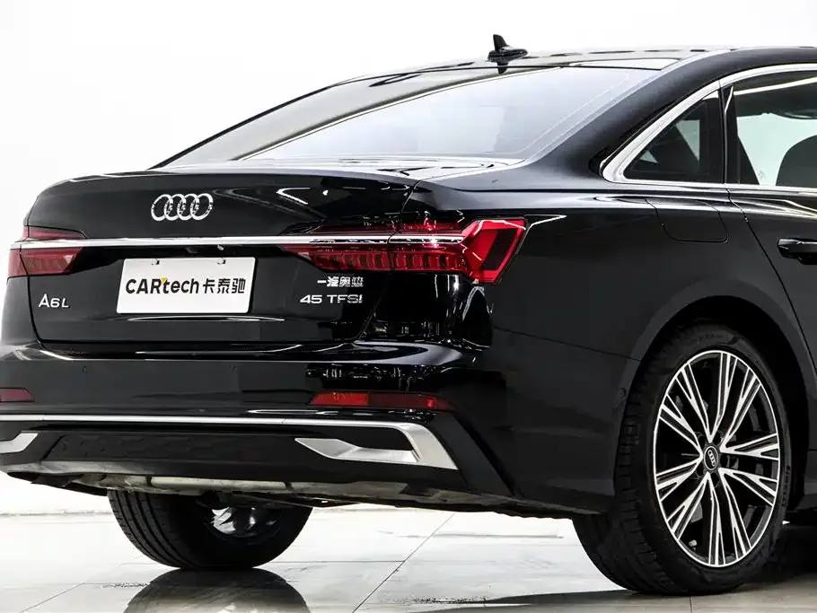 Audi A6L 2023 из CN, фото 8