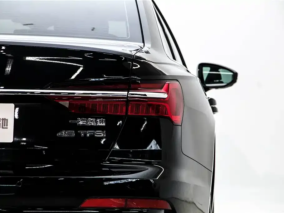 Audi A6L 2023 из CN, фото 3