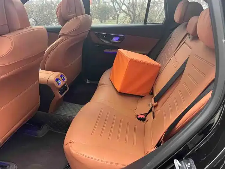 Mercedes-Benz GLC 2025 из CN, фото 2