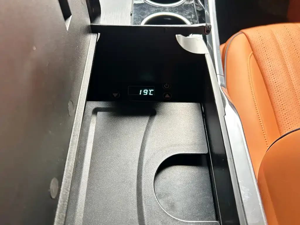 Mercedes-Benz Vito 2024 из CN, фото 6