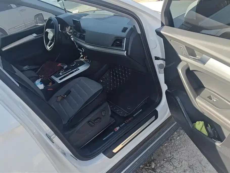 Audi Q5L 2021 из CN, фото 3