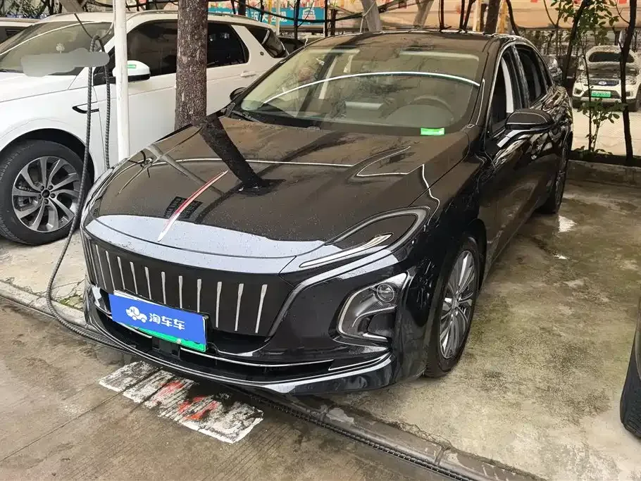 Hongqi E-QM5 2024 из CN, фото 1