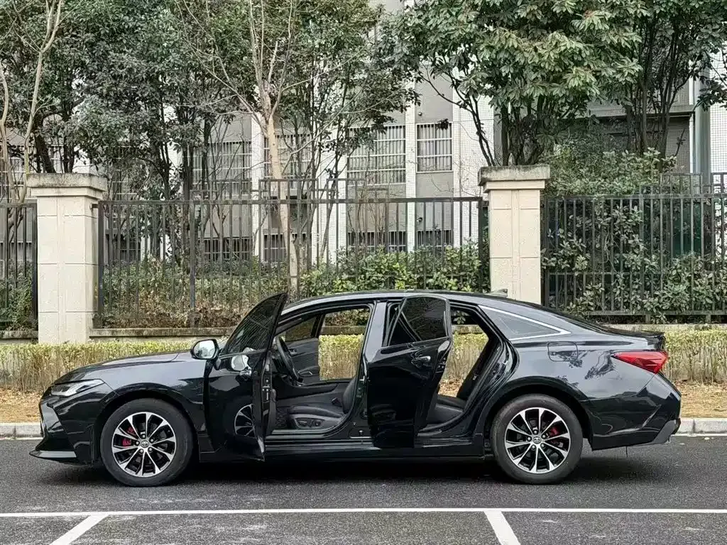 Toyota Avalon 2024 из CN, фото 9