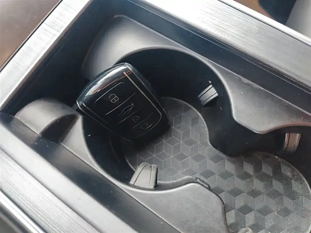 Chery Tiggo 8 2023 из CN, фото 2