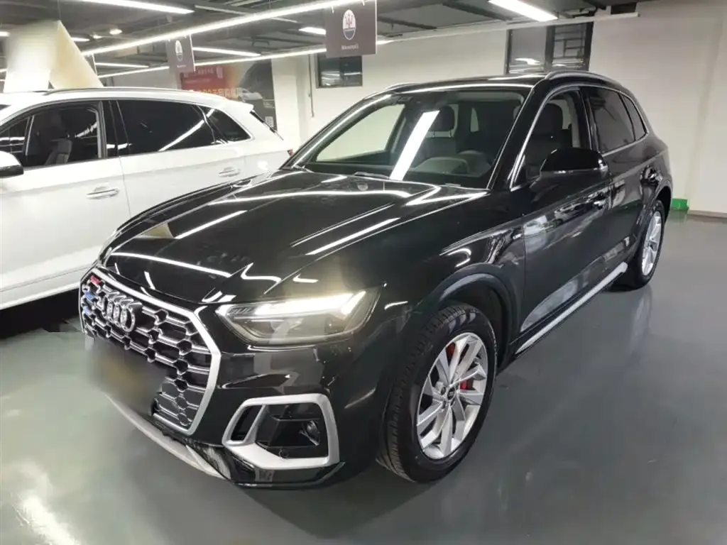 Audi Q5L 2022 из CN, фото 1