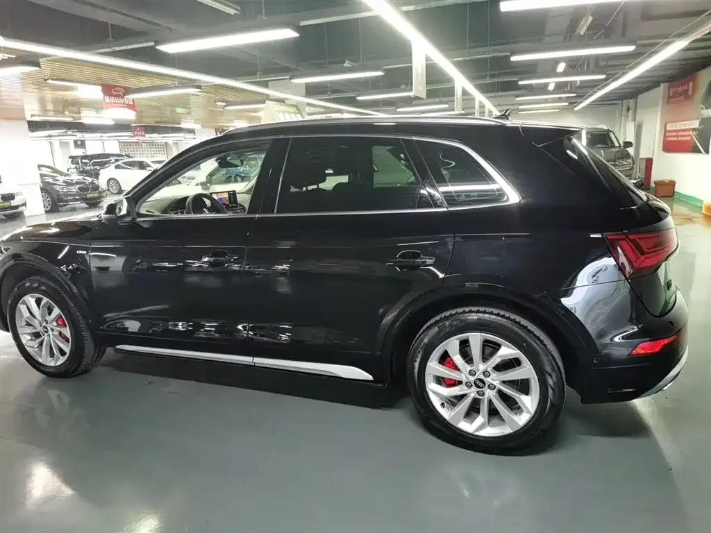 Audi Q5L 2022 из CN, фото 7