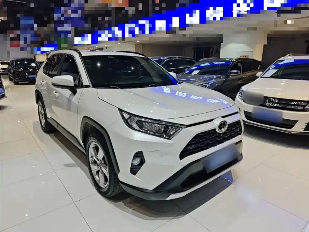 Toyota RAV4 2023 из CN, фото 3