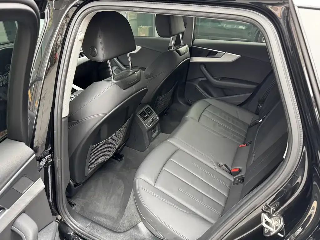 Audi A4 (Import) — фото 6