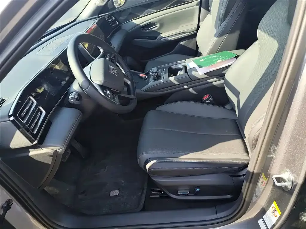 BYD Qin L 2025 из CN, фото 3
