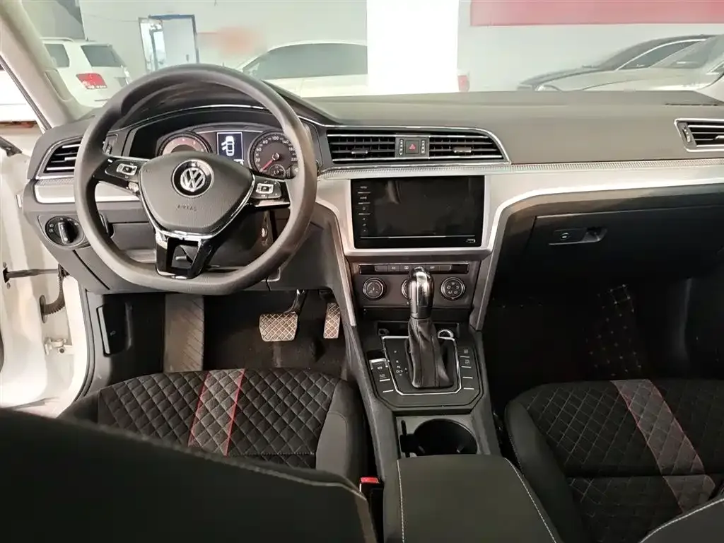 Volkswagen Lamando 2021 из CN, фото 7