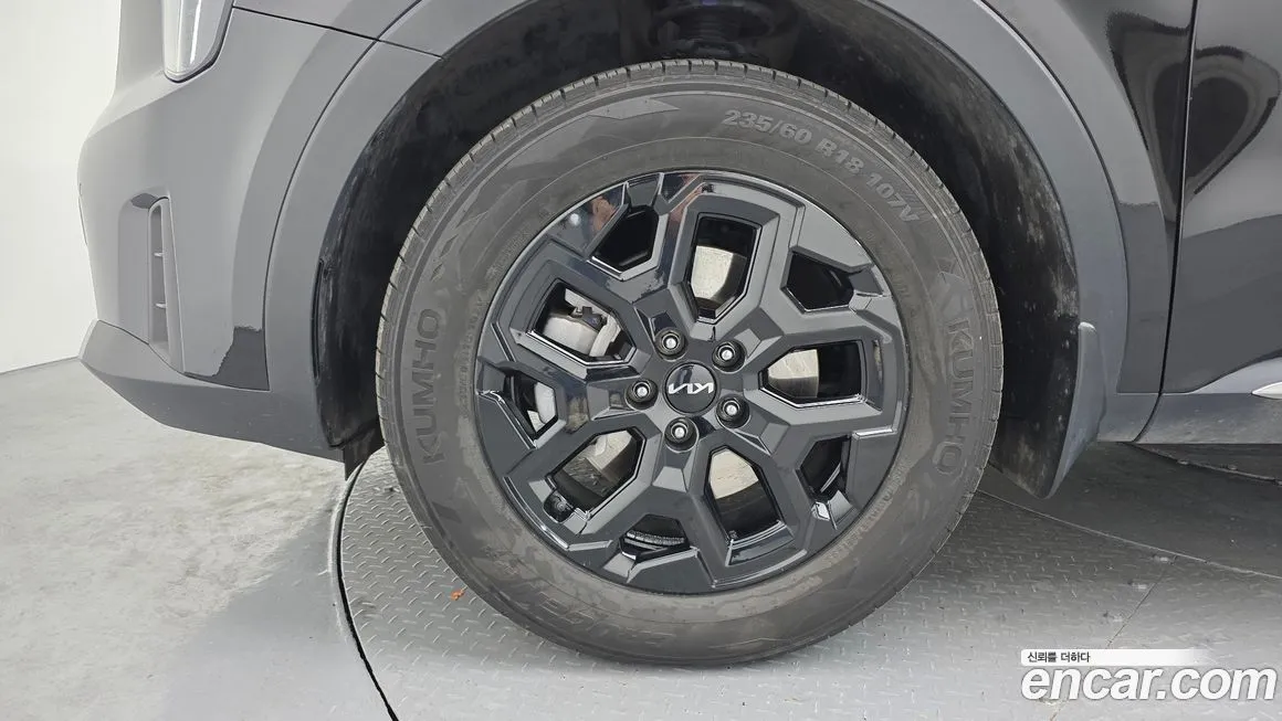 Kia Sorento — фото 5