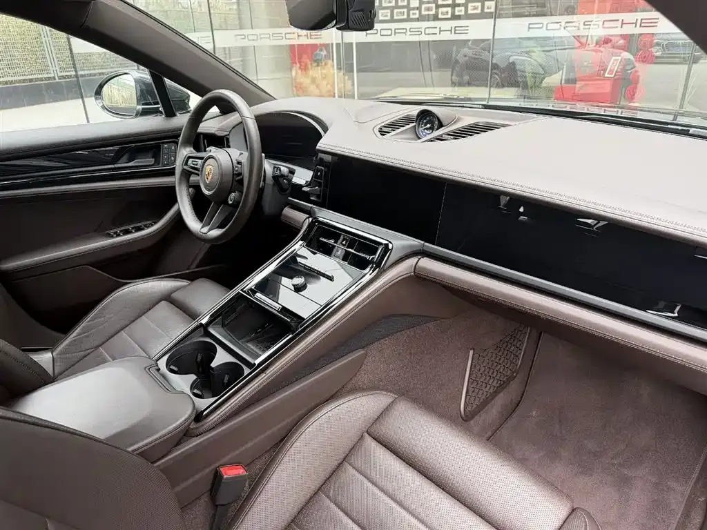 Porsche Panamera Hybrid 2025 из CN, фото 4