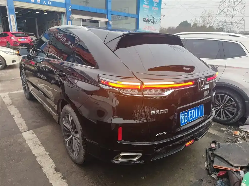 Honda UR-V 2023 из CN, фото 2