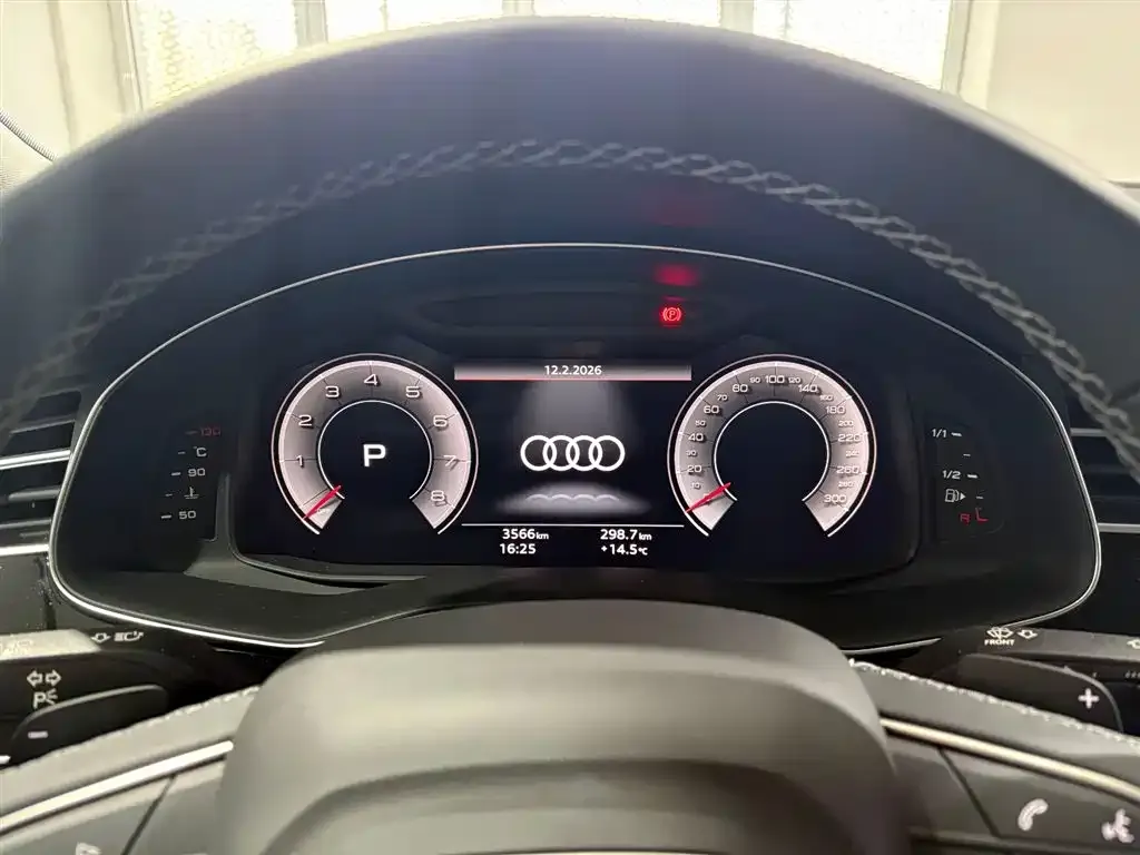 Audi Q8 — фото 2
