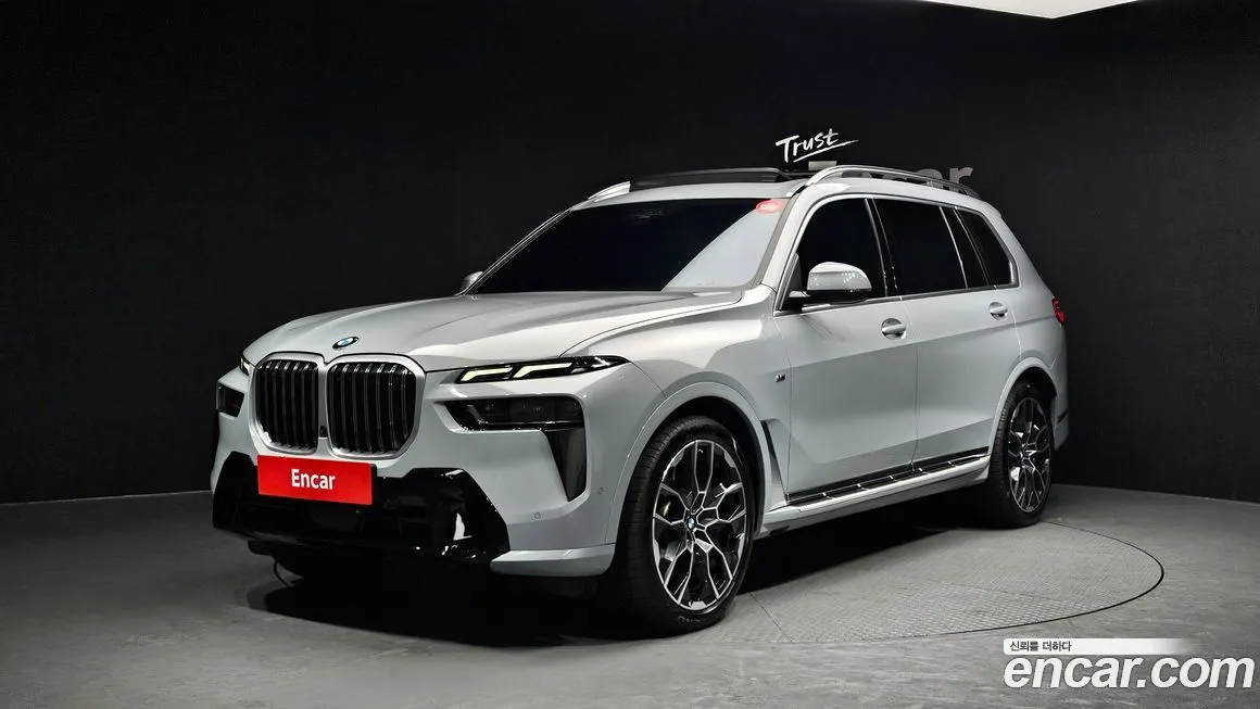 BMW X7 — фото 1