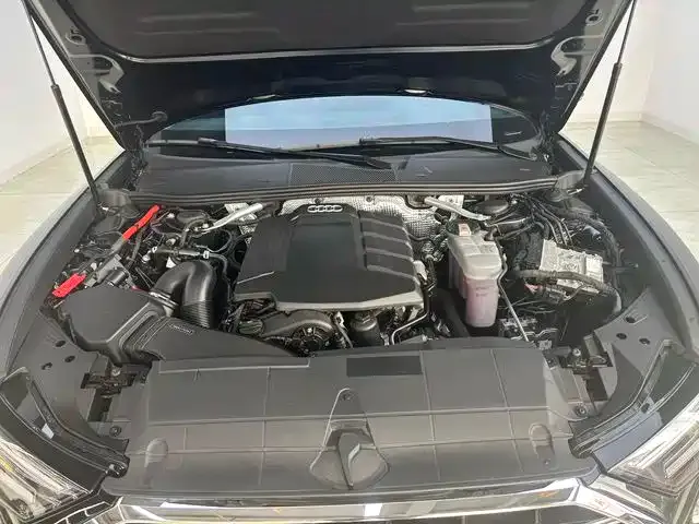 Audi A6L 2023 из CN, фото 3