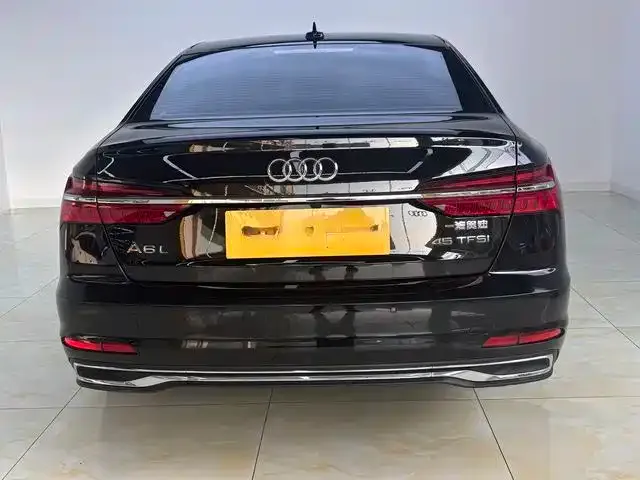 Audi A6L 2023 из CN, фото 8