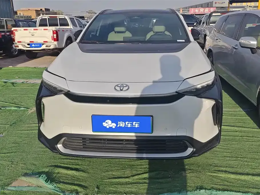 Toyota bZ4X 2022 из CN, фото 10